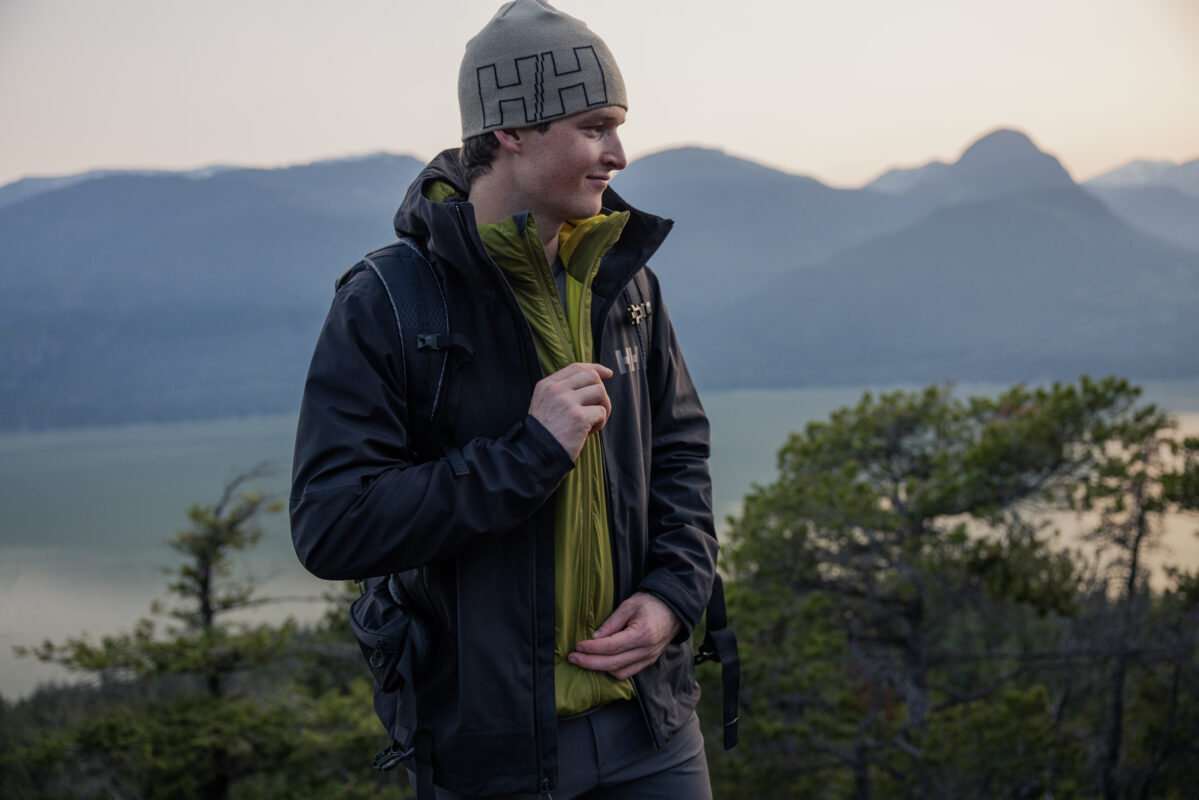 features and benefits of 3 in 1, down and insulator jackets by Helly Hansen